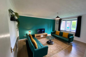 Beautiful Spacious flat near the city-Free parking